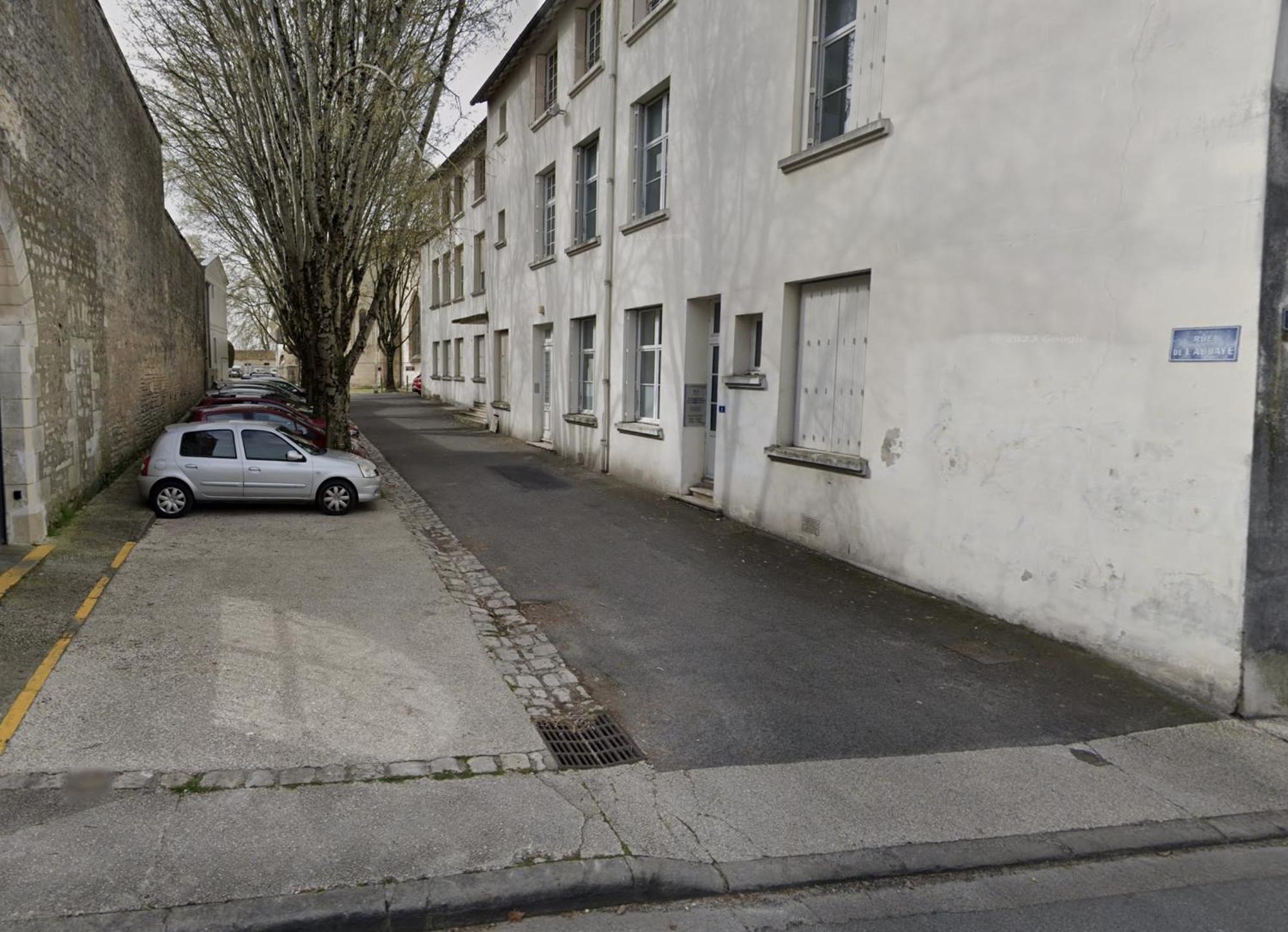 La Terrasse - Parking Gratuit - Fibre - Rdc - Centre Ville 생트 외부 사진